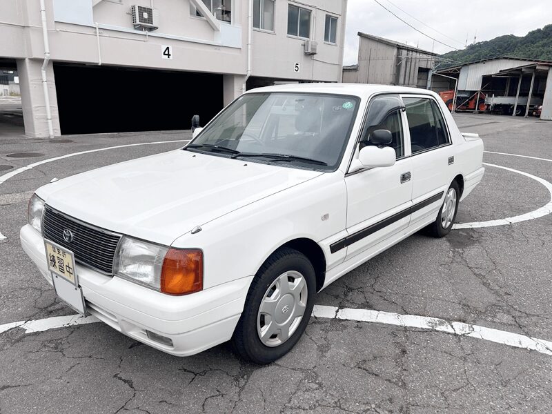Ｈ２６/トヨタ/コンフォート/普通教習車/ＬＰＧ/ＡＴ